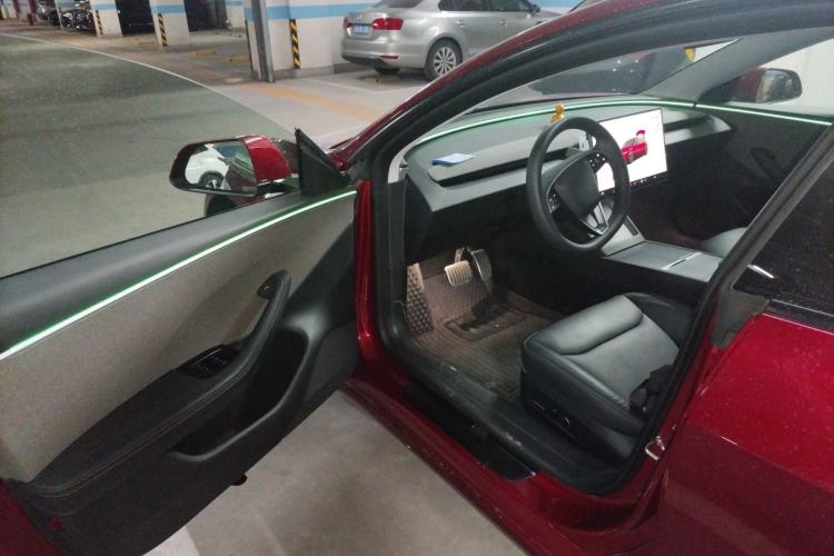 Used Tesla Model 3 2023 Rear-Wheel-Drive Version Interior 3