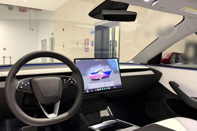 Used Tesla Model 3 2023 Rear-Wheel-Drive Version Interior 7