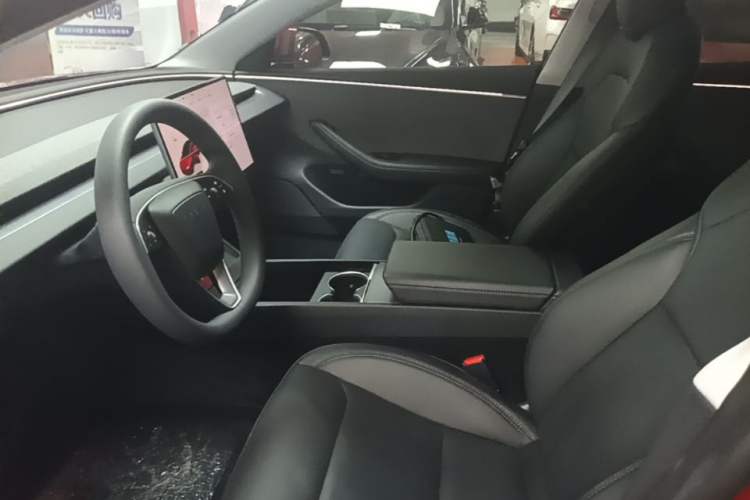 Used Tesla Model 3 2023 Rear-Wheel-Drive Version Left Front Seat