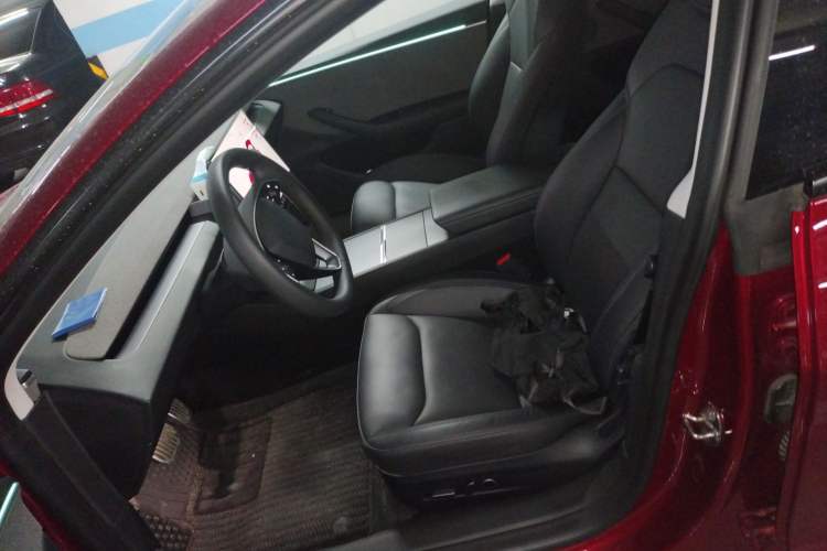 Used Tesla Model 3 2023 Rear-Wheel-Drive Version Left Front Seat