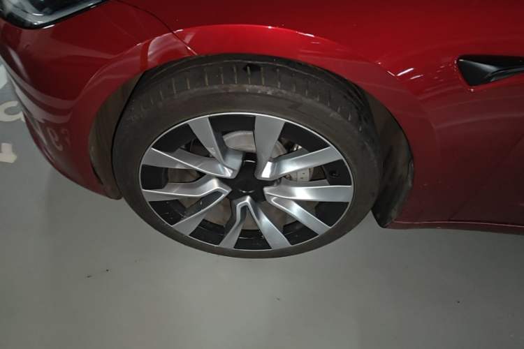 Used Tesla Model 3 2023 Rear-Wheel-Drive Version Left Front Wheel Hub