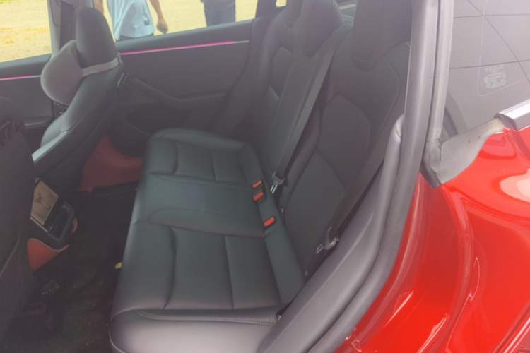 Used Tesla Model 3 2023 Rear-Wheel-Drive Version Left Rear Seat