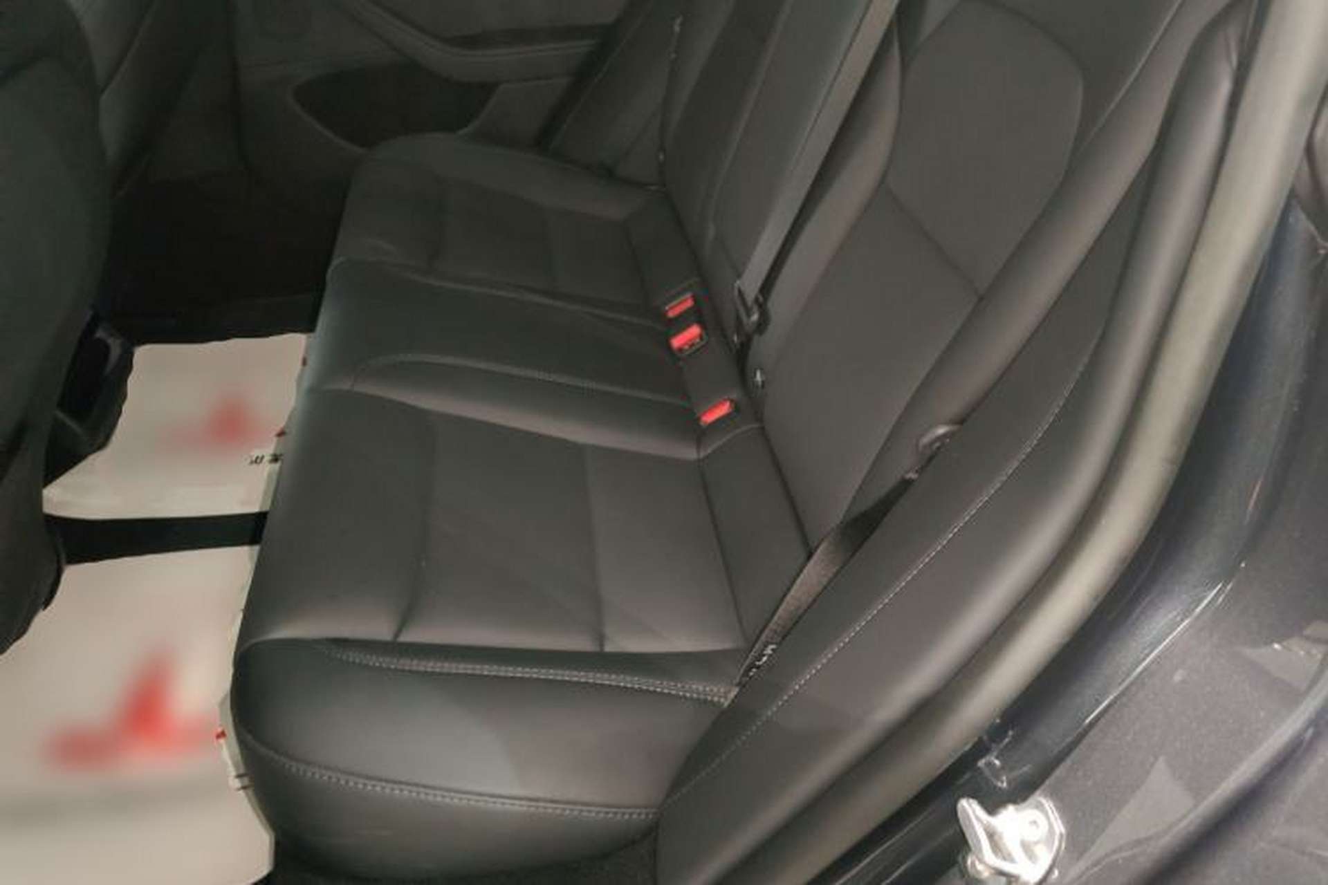 Used Tesla Model 3 2023 Long-Range All-Wheel-Drive Version Left Rear Seat