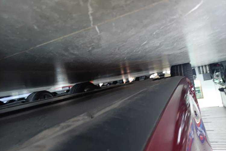 Used Tesla Model 3 2023 Long-Range All-Wheel-Drive Version Left Side Sill