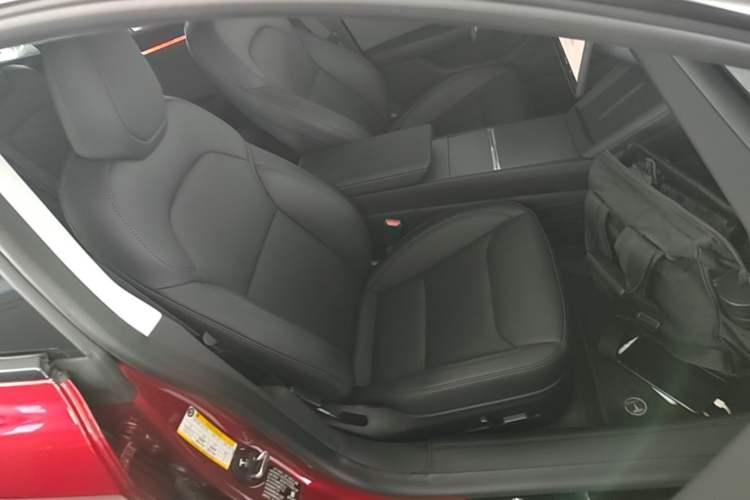 Used Tesla Model 3 2023 Rear-Wheel-Drive Version Right Front Seat