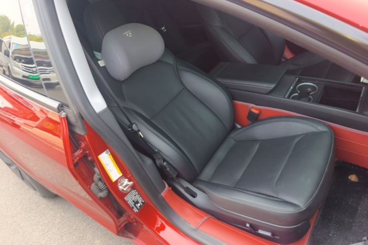 Used Tesla Model 3 2023 Rear-Wheel-Drive Version Right Front Seat