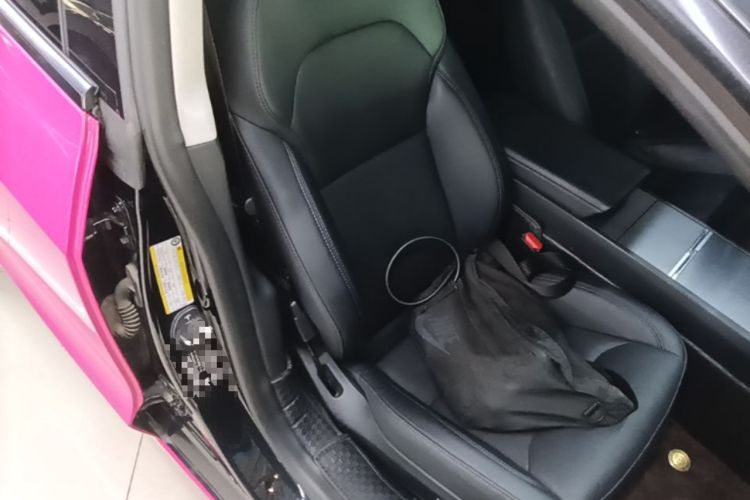 Used Tesla Model 3 2023 Rear-Wheel-Drive Version Right Front Seat