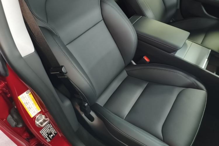 Used Tesla Model 3 2023 Rear-Wheel-Drive Version Right Front Seat
