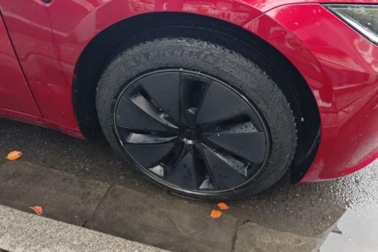 Used Tesla Model 3 2023 Rear-Wheel-Drive Version Right Front Wheel Hub