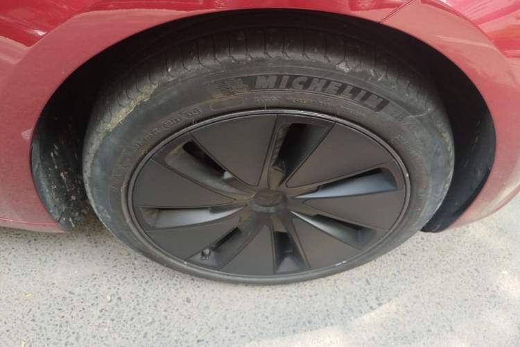 Used Tesla Model 3 2023 Rear-Wheel-Drive Version Right Front Wheel Hub