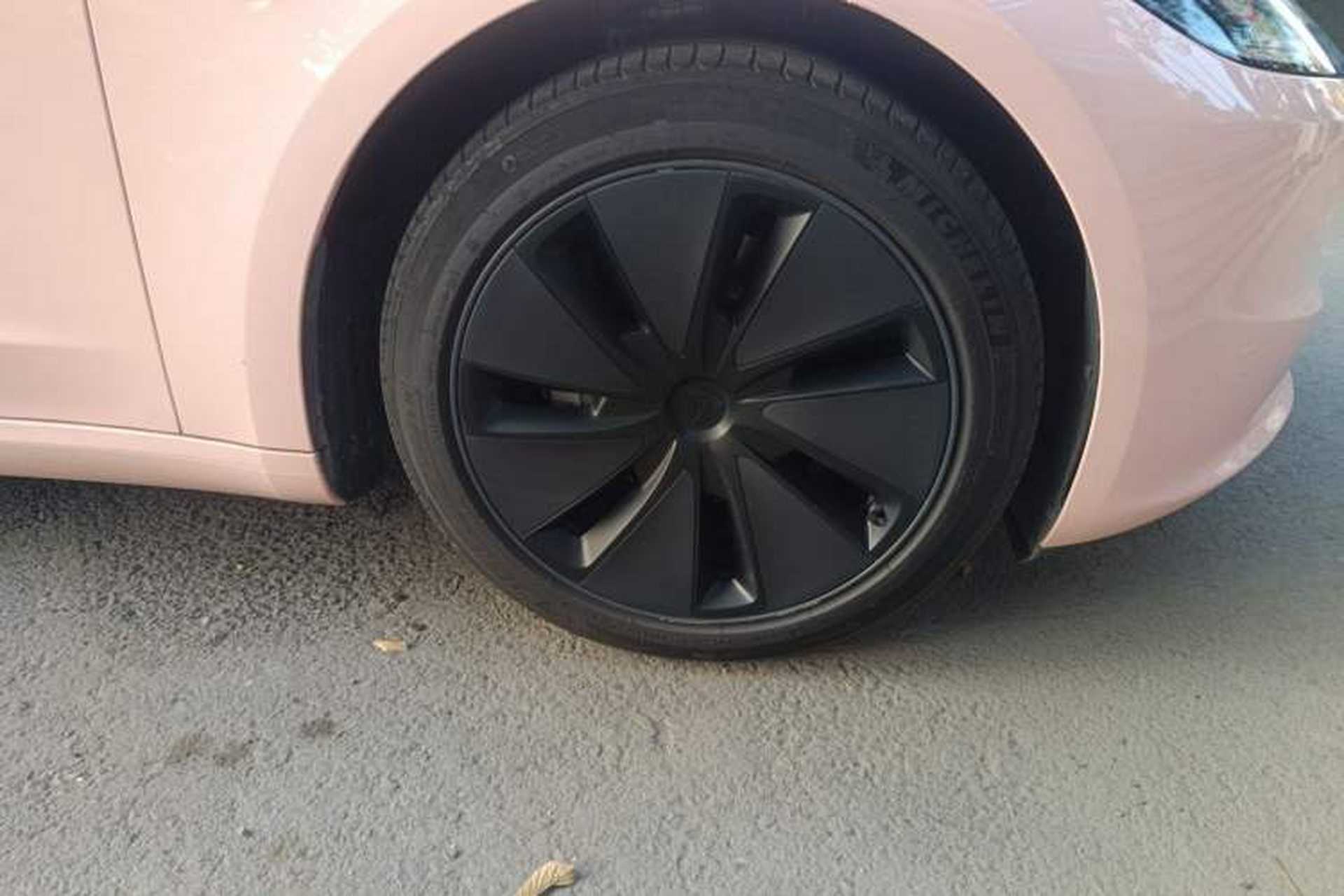 Used Tesla Model 3 2023 Rear-Wheel-Drive Version Right Front Wheel Hub