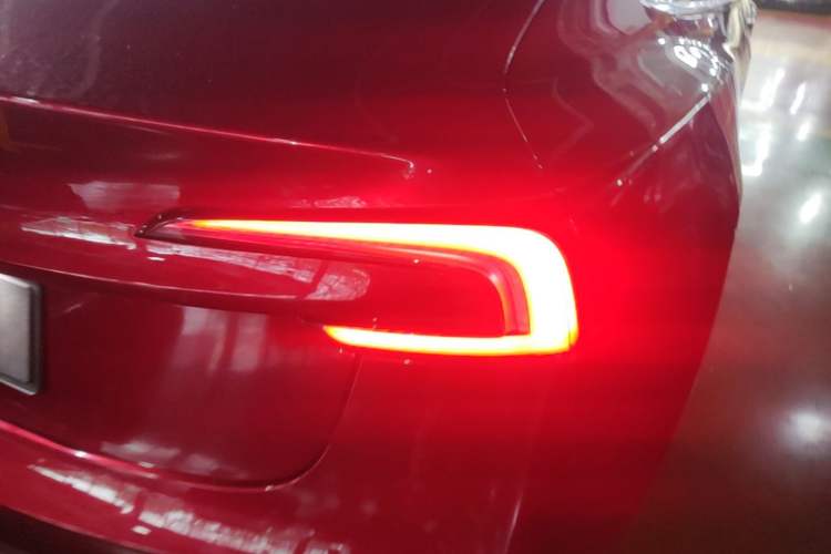 Used Tesla Model 3 2023 Rear-Wheel-Drive Version Right Rear Taillight