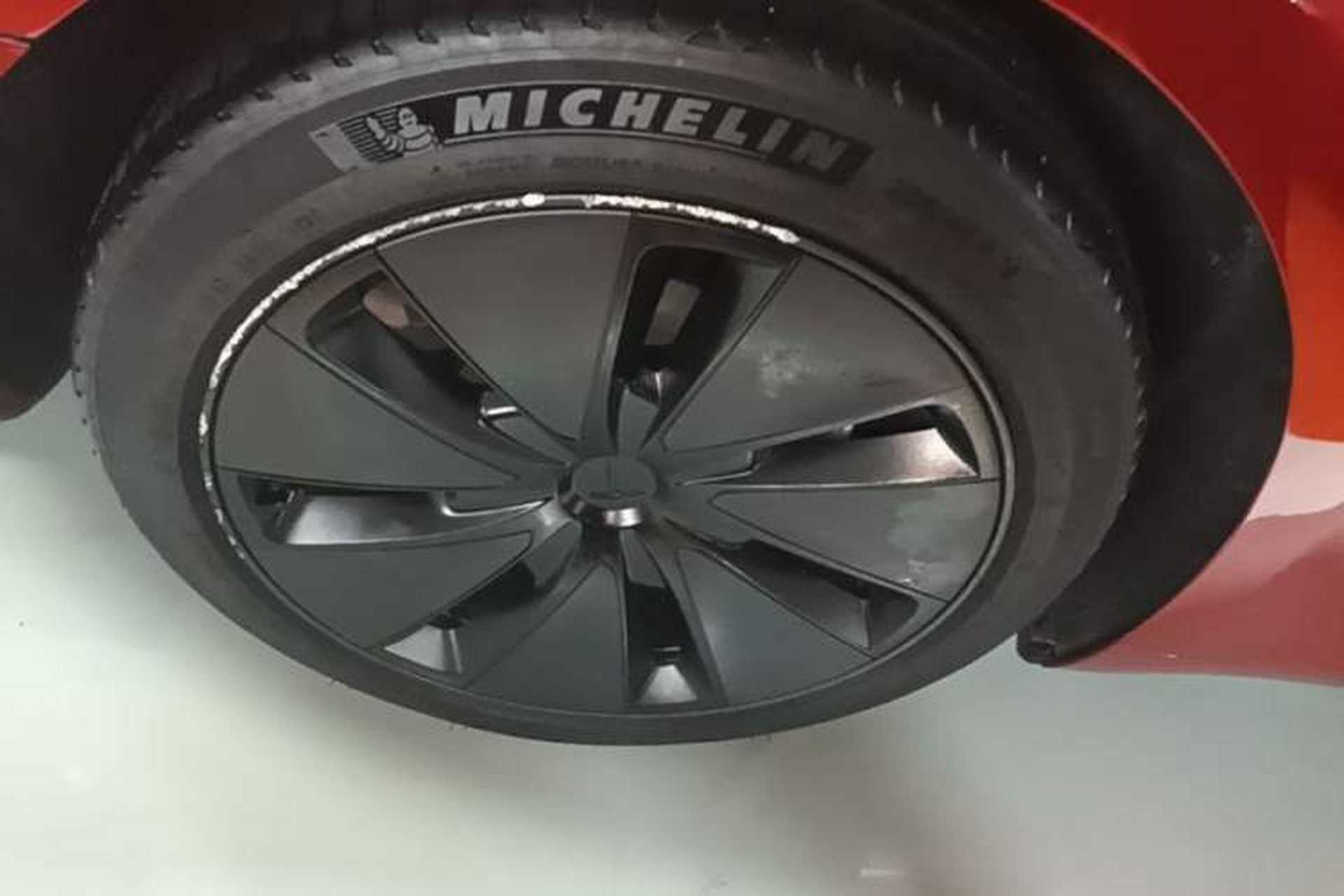 Used Tesla Model 3 2023 Rear-Wheel-Drive Version Right Rear Wheel Hub