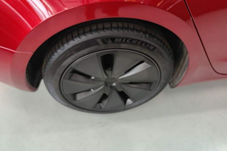Used Tesla Model 3 2023 Rear-Wheel-Drive Version Right Rear Wheel Hub