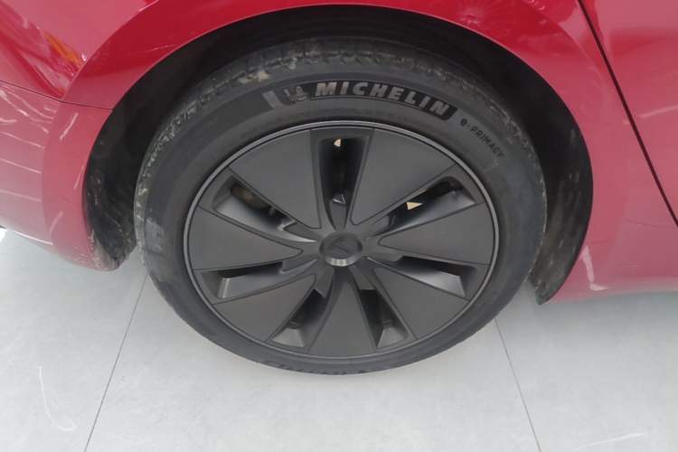 Used Tesla Model 3 2023 Rear-Wheel-Drive Version Right Rear Wheel Hub