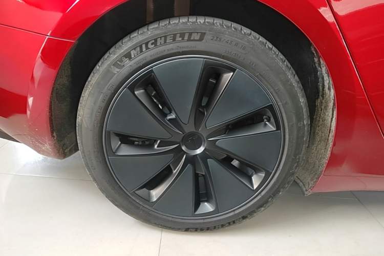 Used Tesla Model 3 2023 Rear-Wheel-Drive Version Right Rear Wheel Hub