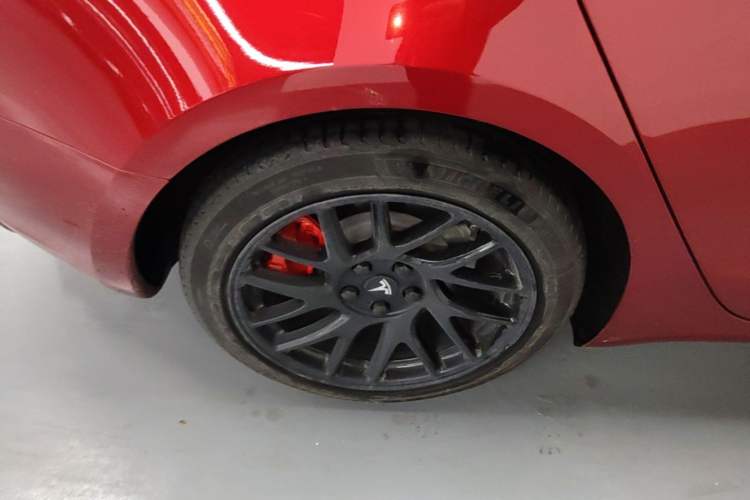 Used Tesla Model 3 2023 Rear-Wheel-Drive Version Right Rear Wheel Hub