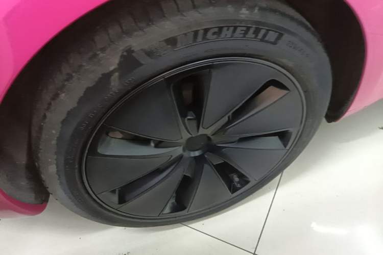 Used Tesla Model 3 2023 Rear-Wheel-Drive Version Right Rear Wheel Hub