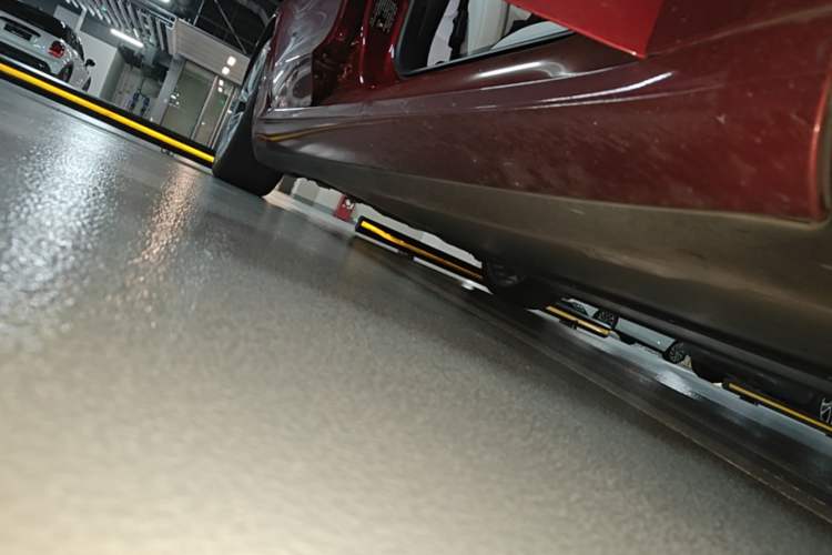 Used Tesla Model 3 2023 Rear-Wheel-Drive Version Right Side Sill