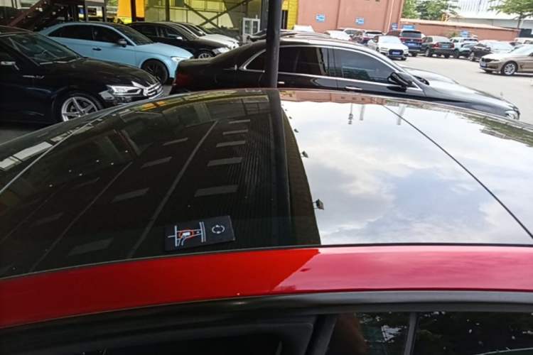 Used Tesla Model 3 2023 Rear-Wheel-Drive Version Roof