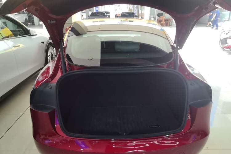 Used Tesla Model 3 2023 Rear-Wheel-Drive Version Trunk