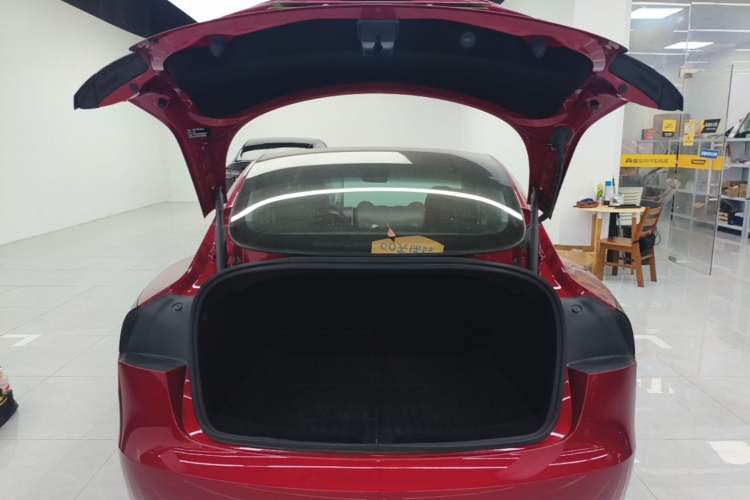 Used Tesla Model 3 2023 Rear-Wheel-Drive Version Trunk