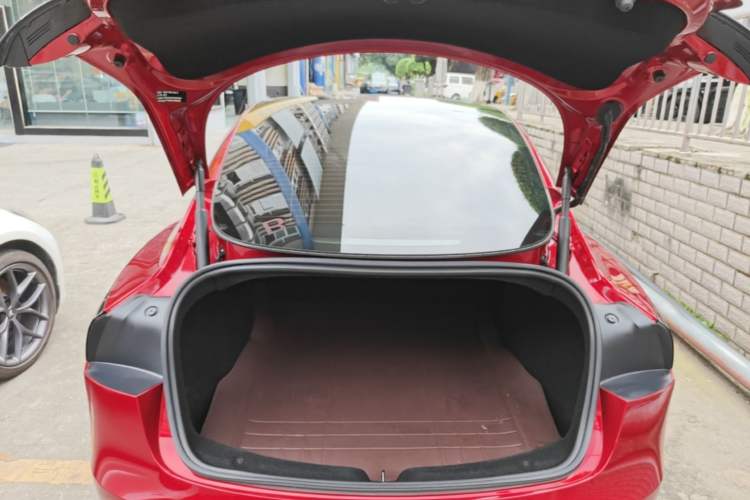 Used Tesla Model 3 2023 Rear-Wheel-Drive Version Trunk