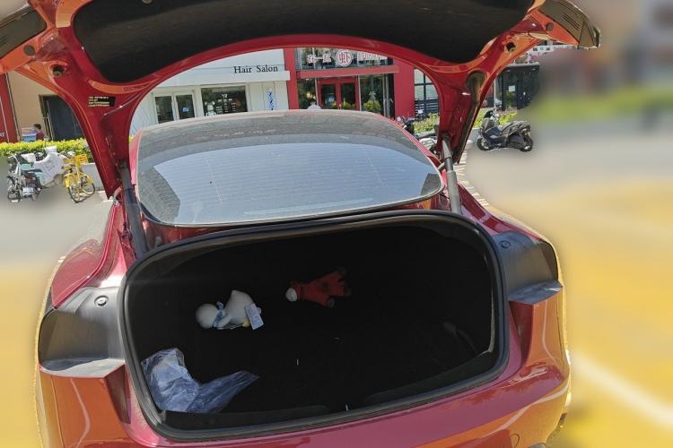 Used Tesla Model 3 2023 Rear-Wheel-Drive Version Trunk