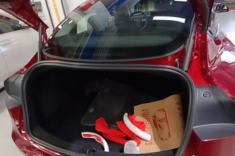Used Tesla Model 3 2023 Rear-Wheel-Drive Version Trunk