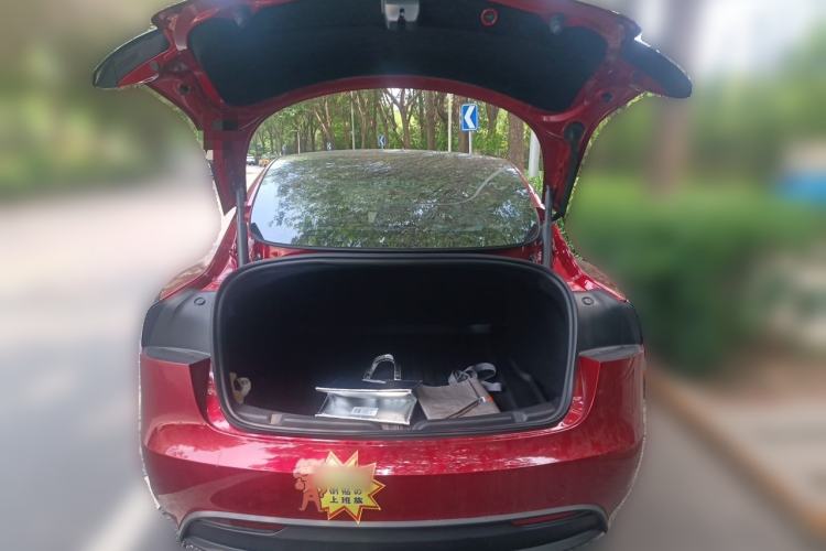 Used Tesla Model 3 2023 Long-Range All-Wheel-Drive Version Trunk