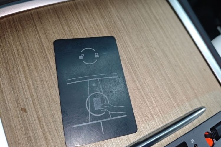Used Tesla Model 3 2023 Rear-Wheel-Drive Version Vehicle Key