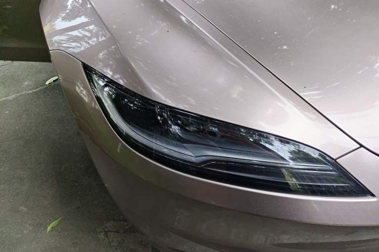 Used Tesla Model 3 2023 Rear-Wheel-Drive Version Right Front Headlight