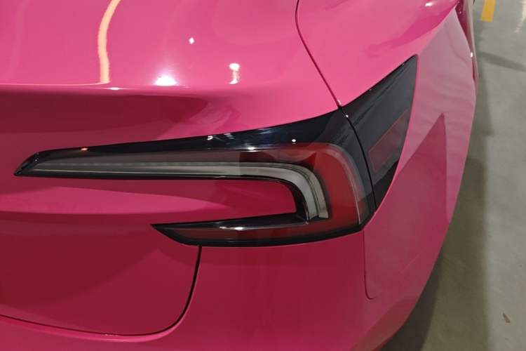 Used Tesla Model 3 2023 Rear-Wheel-Drive Version Right Rear Taillight