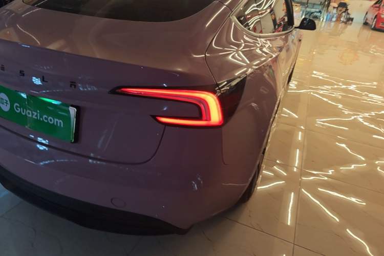 Used Tesla Model 3 2023 Rear-Wheel-Drive Version Right Rear Taillight