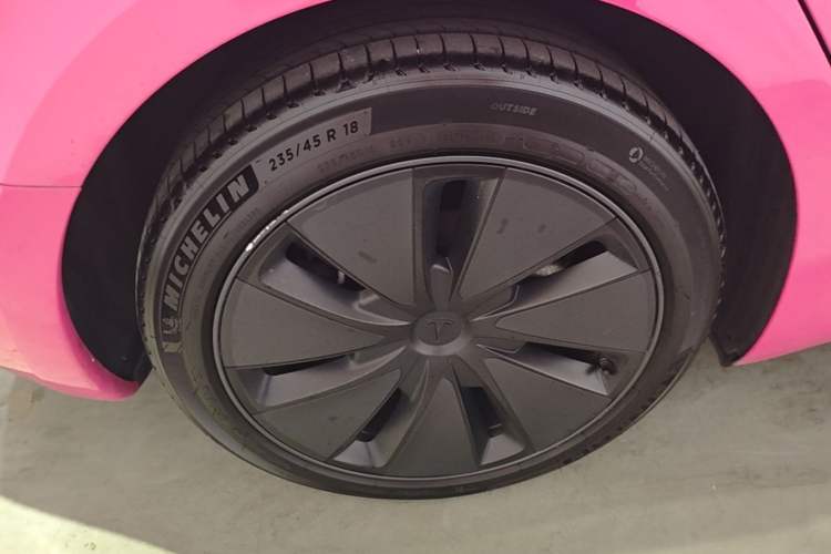 Used Tesla Model 3 2023 Rear-Wheel-Drive Version Right Rear Wheel Hub