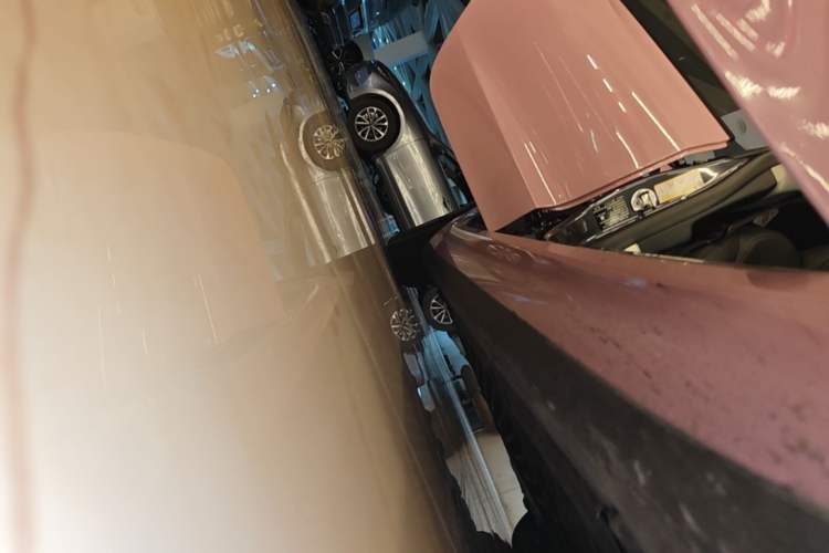 Used Tesla Model 3 2023 Rear-Wheel-Drive Version Right Side Sill