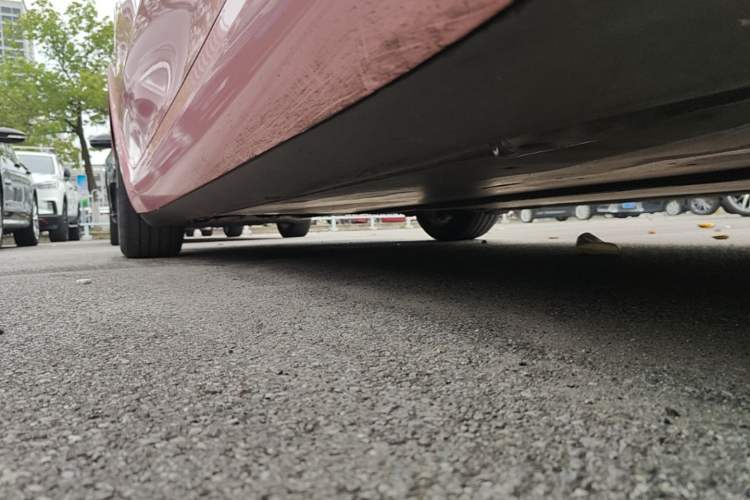 Used Tesla Model 3 2023 Rear-Wheel-Drive Version Right Side Sill
