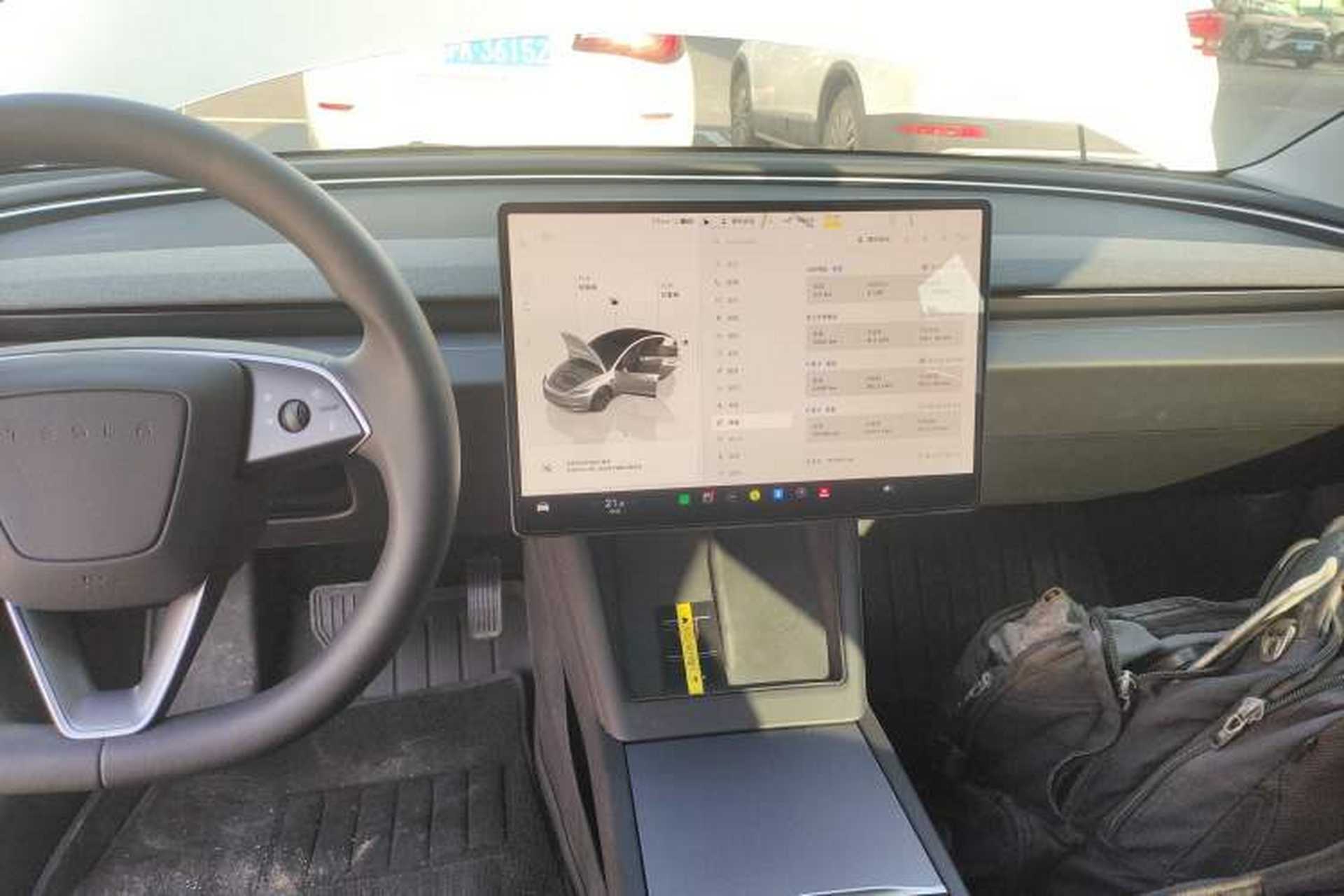 Used Tesla Model 3 2023 Rear-Wheel-Drive Version Audio And AC Panel
