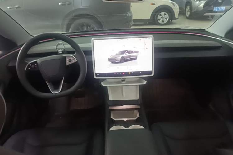 Used Tesla Model 3 2023 Rear-Wheel-Drive Version Center Console