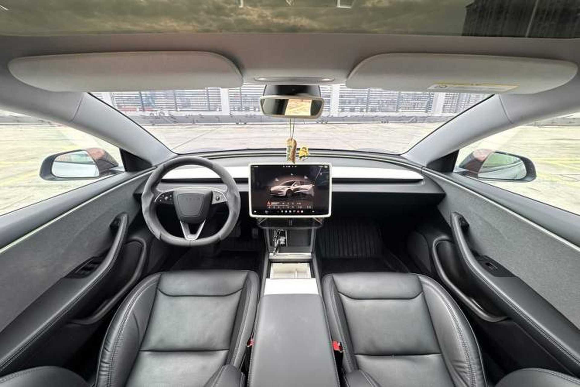 Used Tesla Model 3 2023 Rear-Wheel-Drive Version Center Console