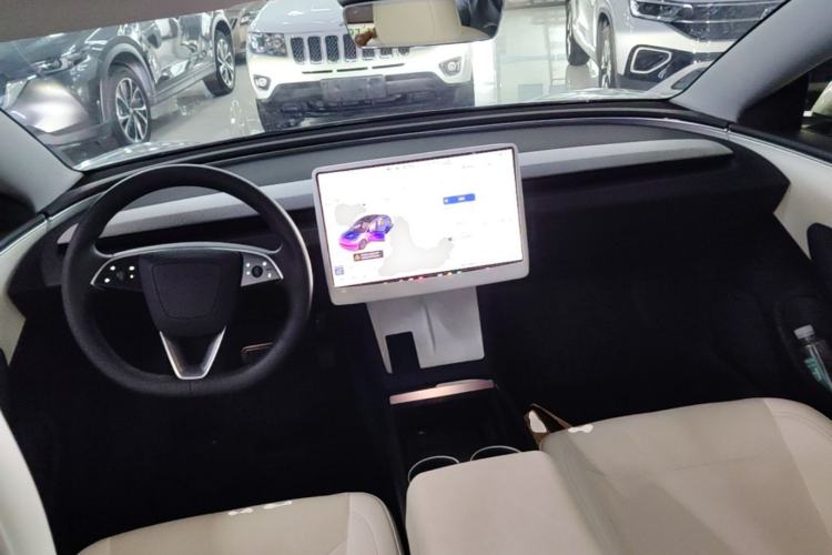 Used Tesla Model 3 2023 Long-Range All-Wheel-Drive Version Center Console