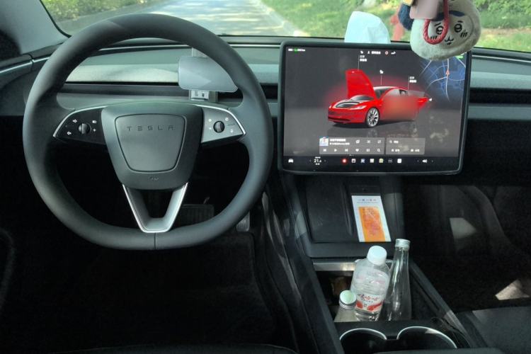 Used Tesla Model 3 2023 Rear-Wheel-Drive Version Center Console