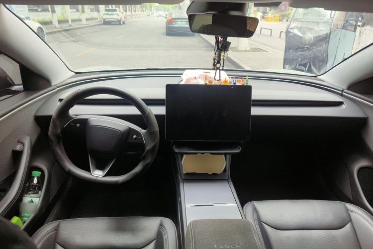 Used Tesla Model 3 2023 Rear-Wheel-Drive Version Center Console