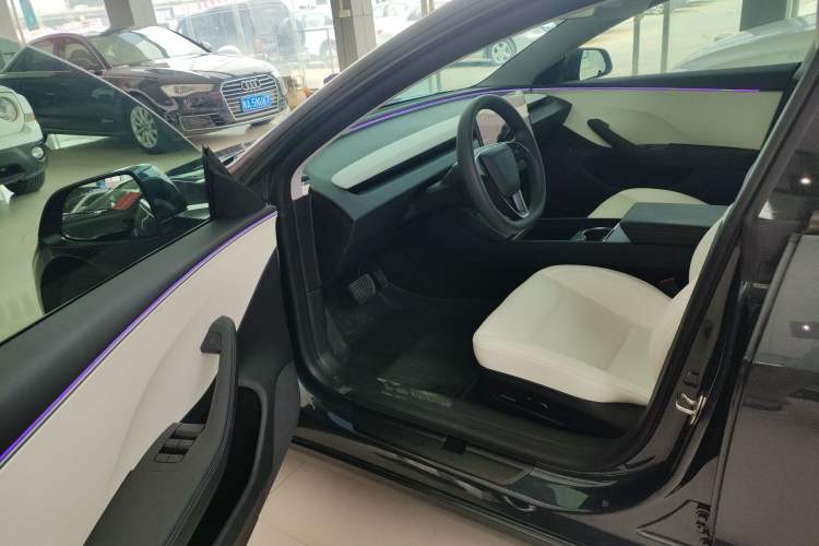 Used Tesla Model 3 2023 Rear-Wheel-Drive Version Driver Seat