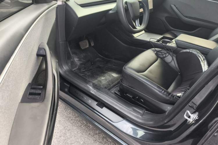 Used Tesla Model 3 2023 Rear-Wheel-Drive Version Driver Seat