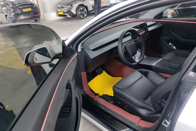 Used Tesla Model 3 2023 Long-Range All-Wheel-Drive Version Driver Seat