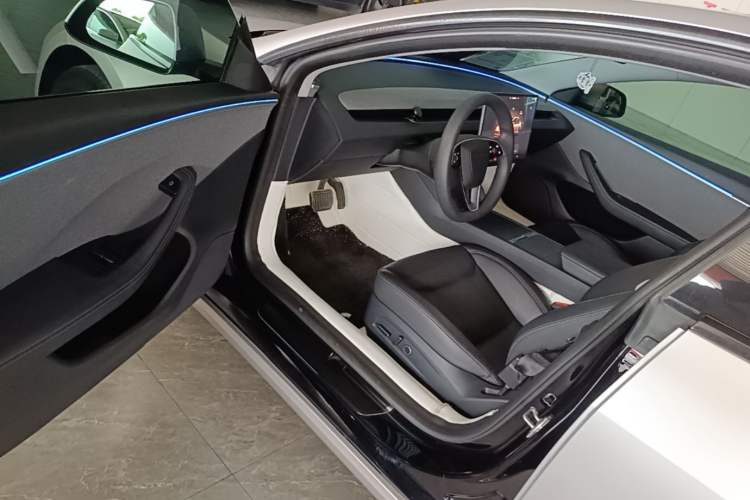 Used Tesla Model 3 2023 Rear-Wheel-Drive Version Driver Seat
