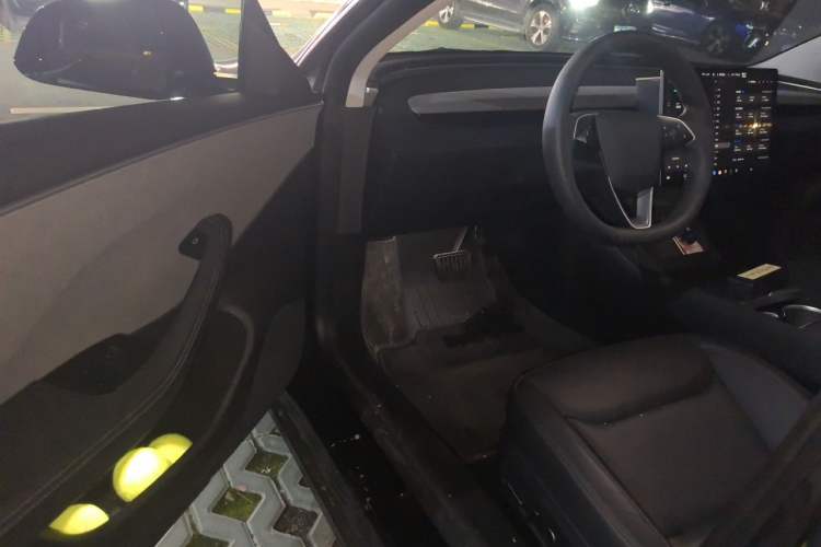 Used Tesla Model 3 2023 Rear-Wheel-Drive Version Driver Seat