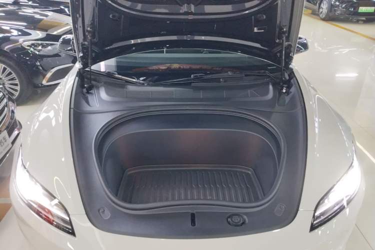 Used Tesla Model 3 2023 Rear-Wheel-Drive Version Engine Bay