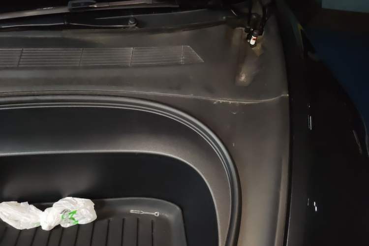 Used Tesla Model 3 2023 Rear-Wheel-Drive Version Engine Bay Left